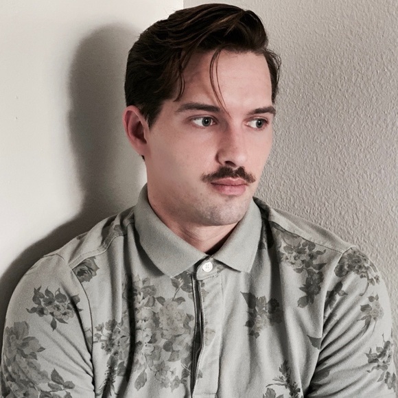 Meet your Posher, Justin - Picture 2 of 5